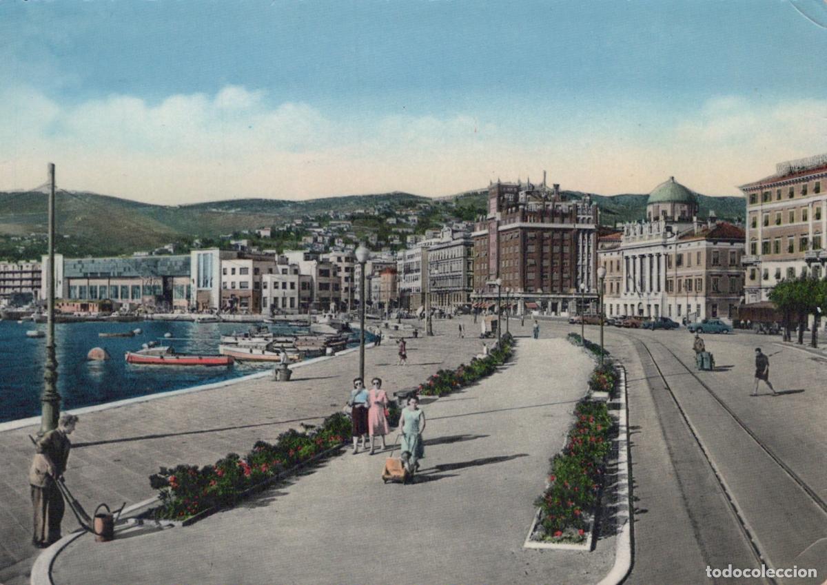 Cartes Postales: Italy Trieste Riva 3 Novembre Seaport Unposted *YAK381