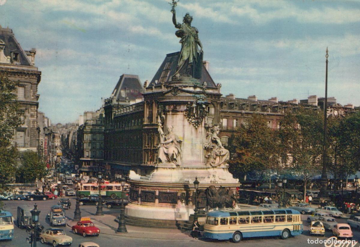 Postais: France Paris Ile Place la Republique Monument *YAK363