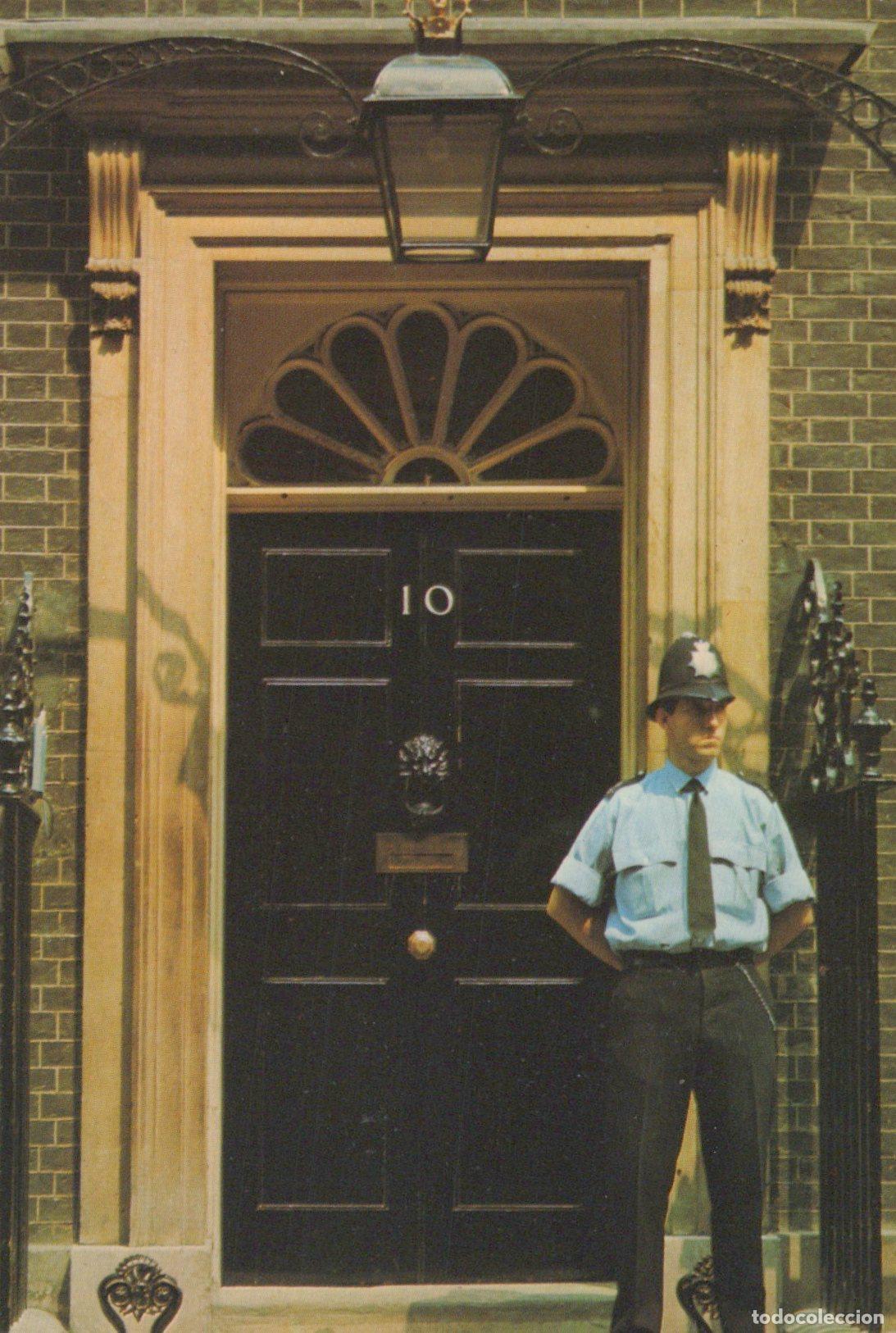 Postkarten: United Kingdom London UK 10 Downing Street Architecture Police Unposted *YAK517