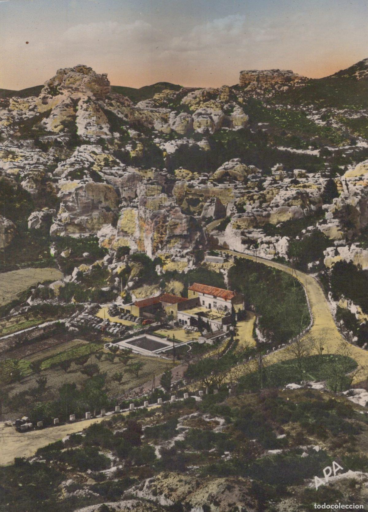 Cartoline: France Les Baux Provence L Hotel Baumaniere le Val Enfer Landscape *YAK499