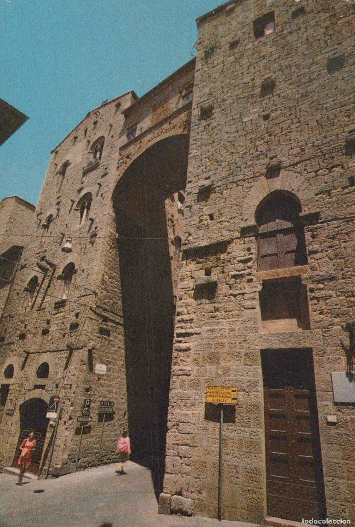 Cartes Postales: Italy Volterra Case Torri Buonparenti Architecture Posted Unposted *YAK769
