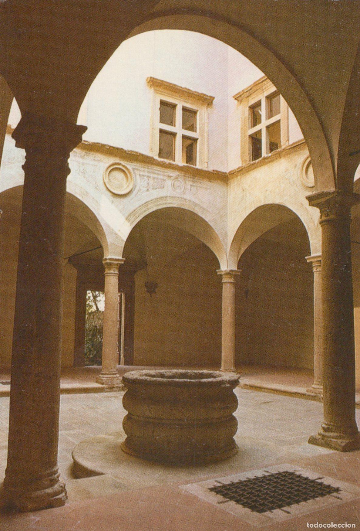Cartes Postales: Italy Volterra Palazzo Minucci Solaini Cortile Architecture Unposted *YAK865