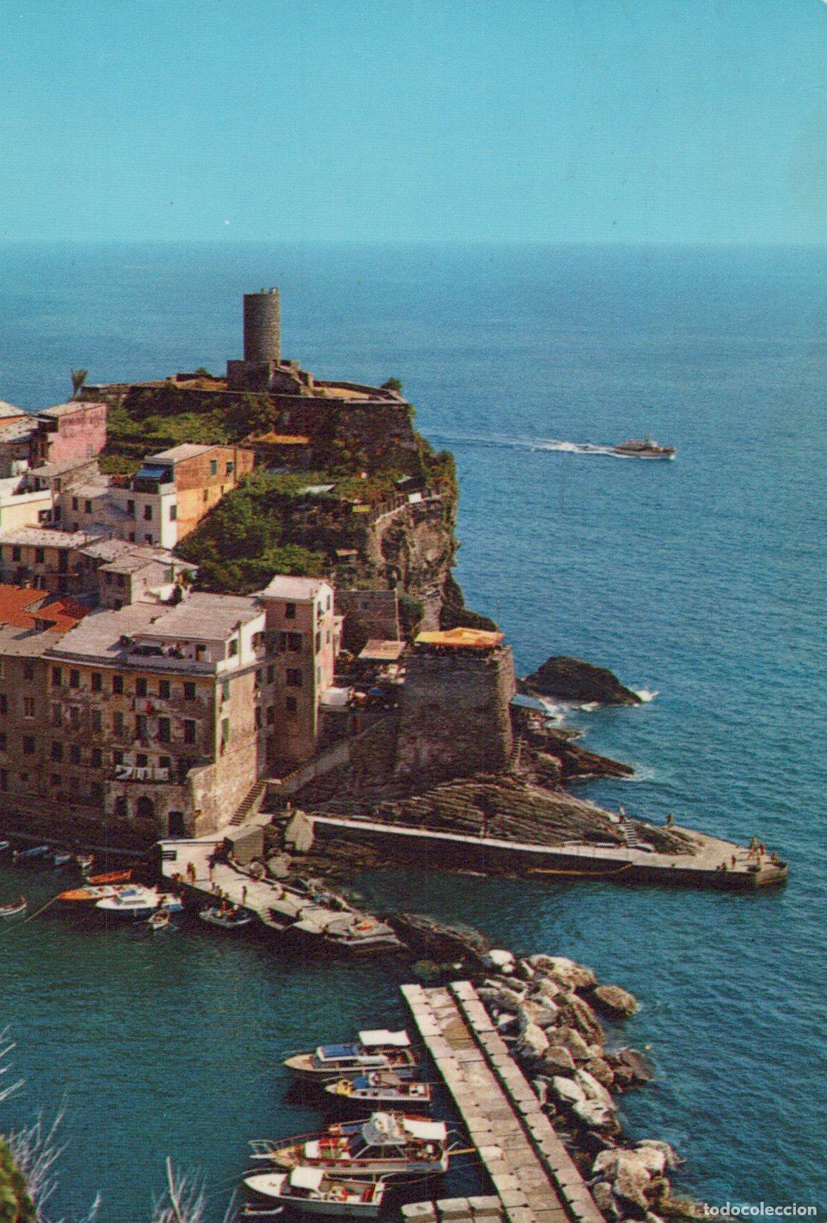 Cartoline: Italy Vernazza Panoramic Side View Coastal Town Boats *YAM004