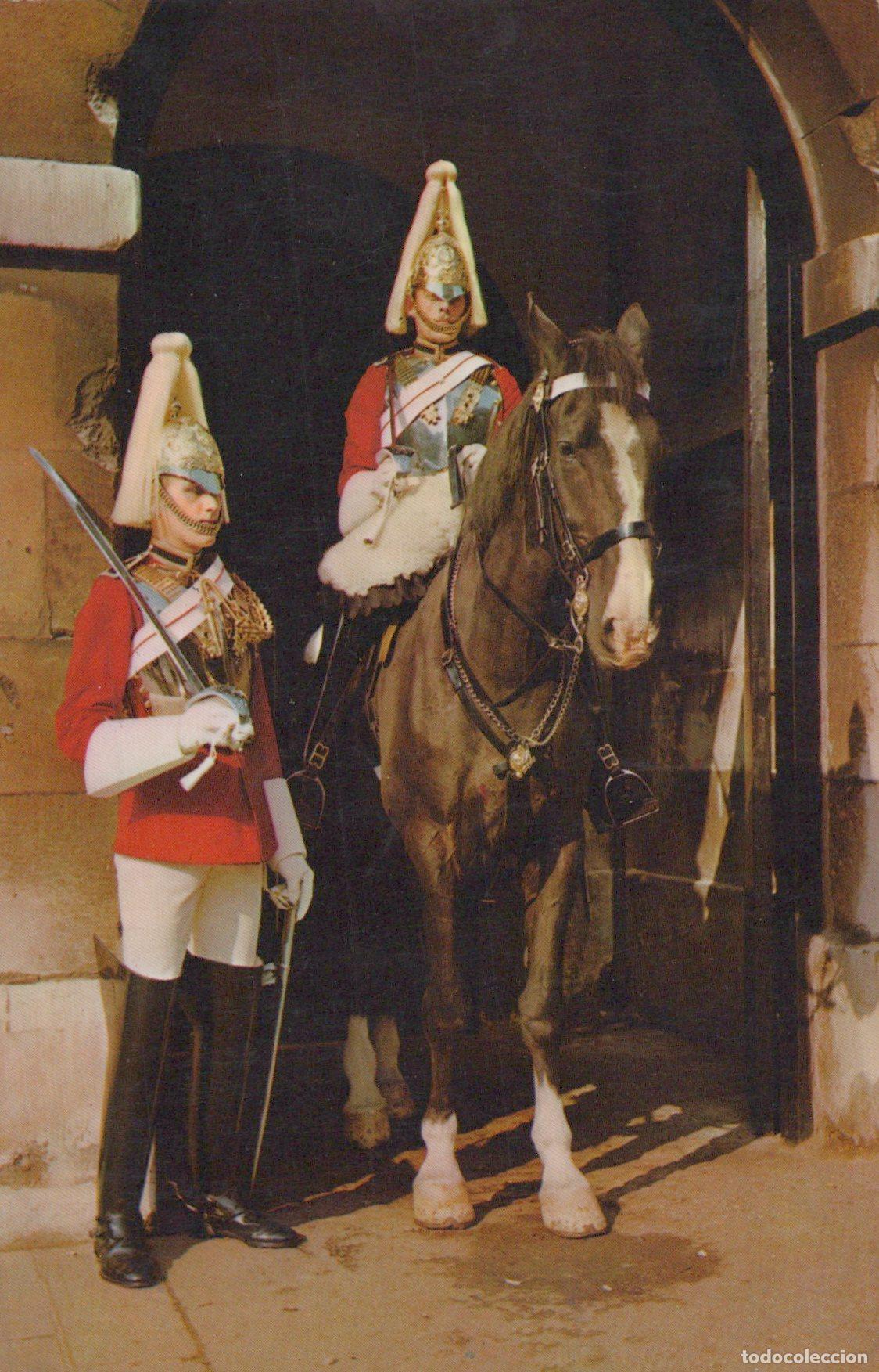Postais: United Kingdom London Horse Guards Parade Mounted and Standing Guardsmen *YAM027