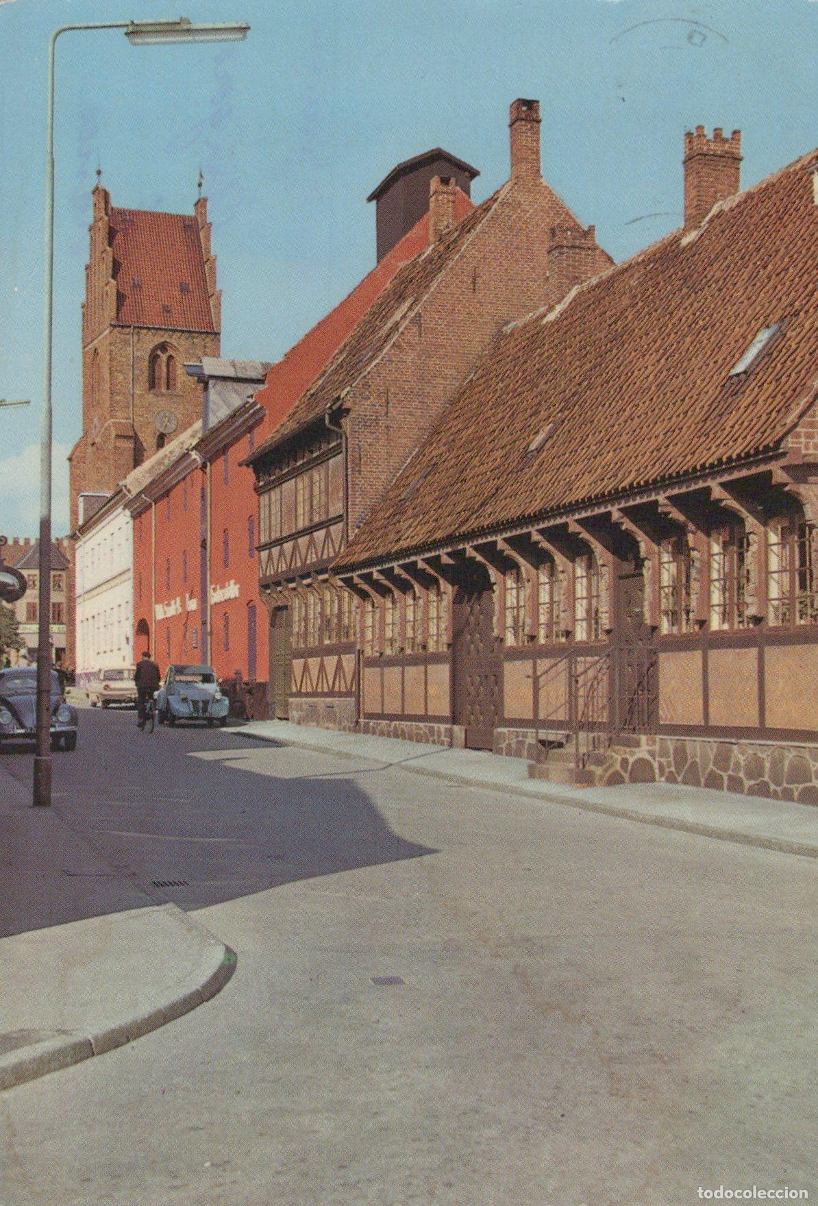Postcards: Denmark Naestved Apostelgaarden Street Scene With Historic Buildings and *YAM048