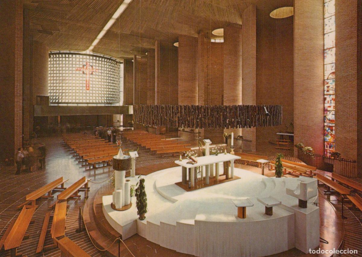 Cartoline: Italy Collevalenza Interior of the Sanctuary of Merciful Love Unposted *YAM180