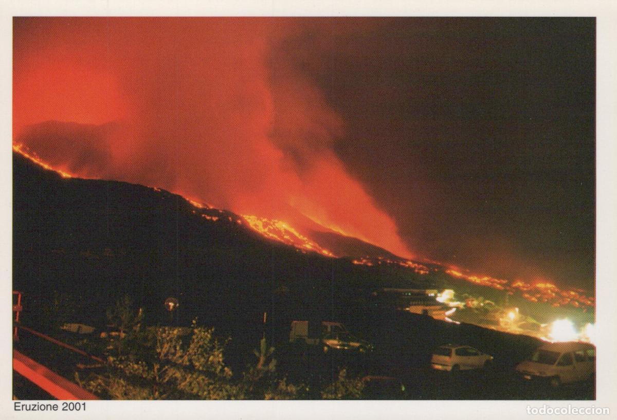 Cartoline: Italy Mount Etna Eruption 2001 Night View Lava Flow Cars Unposted *YAM193