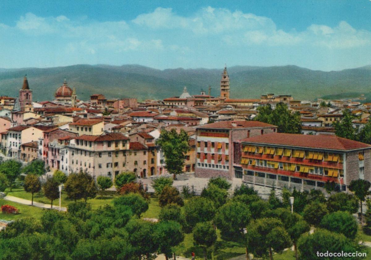 Postales: Italy Pistoia Panorama General View Cityscape With Domes and Unposted *YAM335