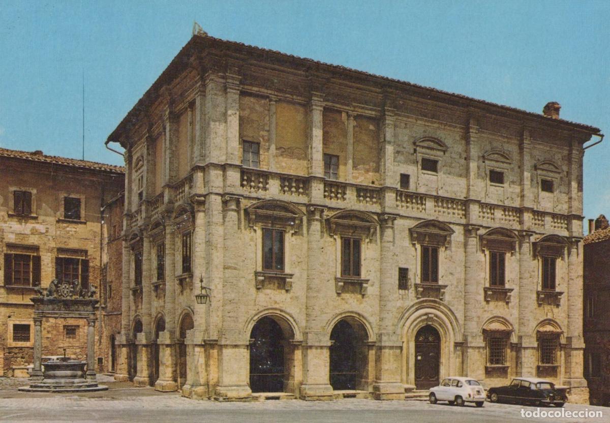 Postales: Italy Montepulciano Piazza Grande Palazzo Tarugi Renaissance Unposted *YAM242