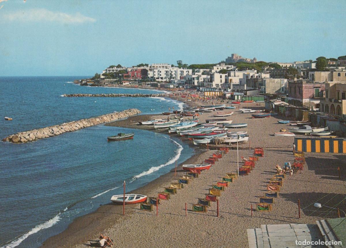 Postales: Italy Ischia Porto The Beach Boats Coastal Town Multigraf Terni Unposted *YAM370