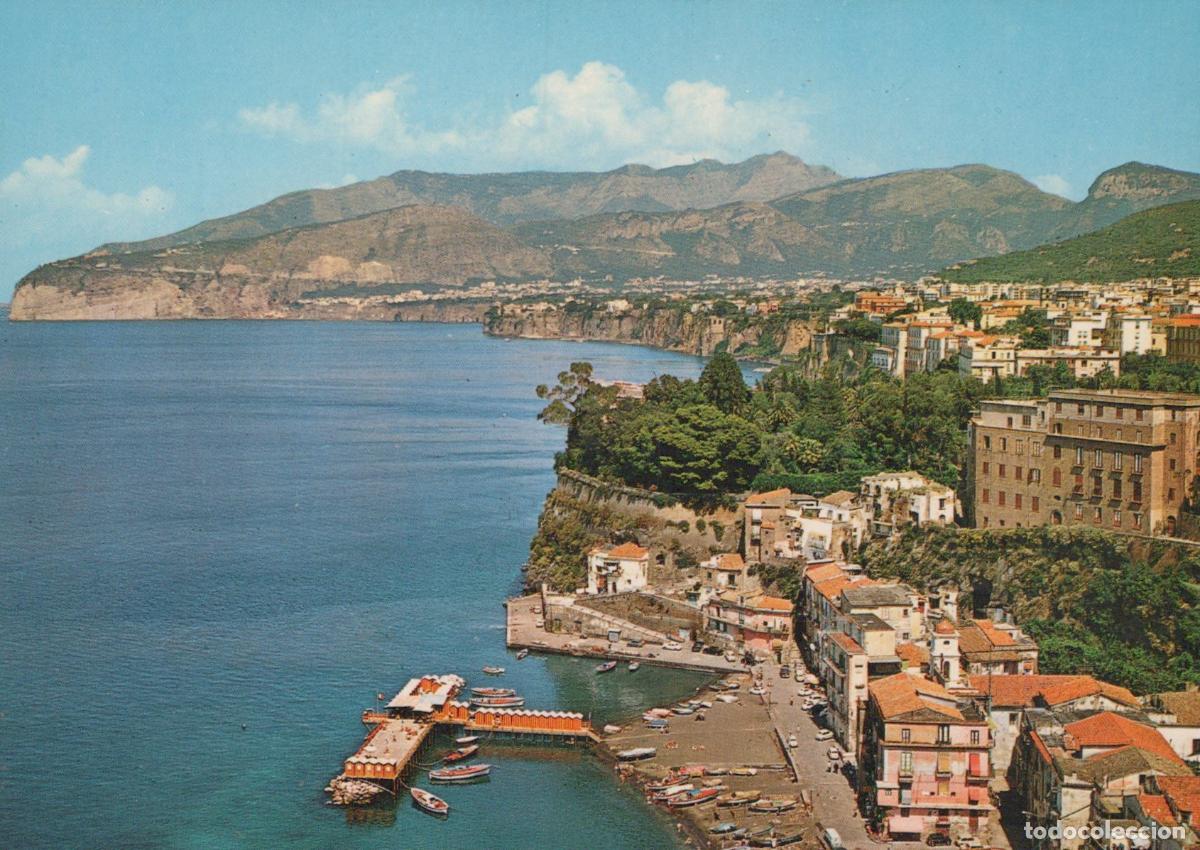 Postales: Italy Sorrento Marina Grande Coastal Town With Fishing Boats Unposted *YAM267