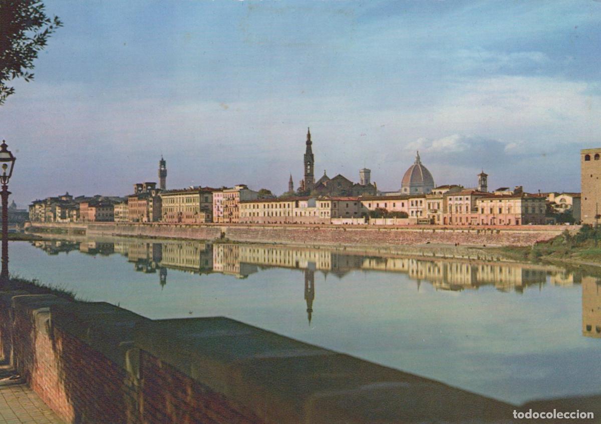 Postcards: Italy Florence Lungarno River Arno Cityscape Panorama Dome Unposted *YAM449