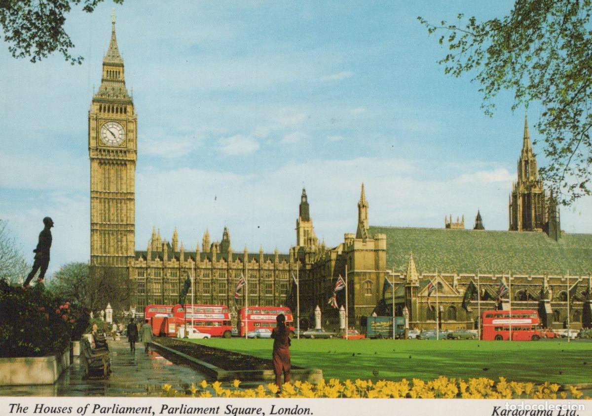 Postcards: United Kingdom London Houses of Parliament Square Big Ben Red Buses *YAM298