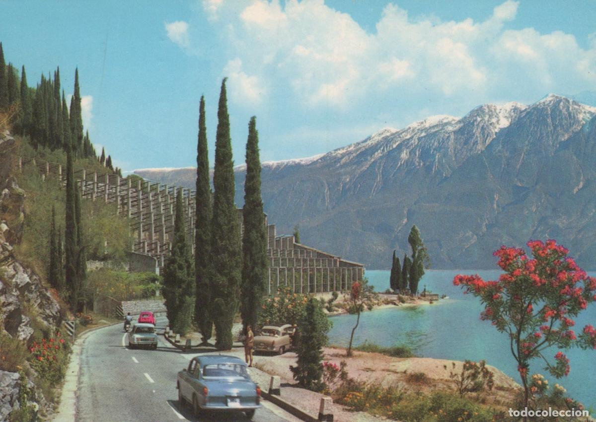 Postales: Italy Lake Garda Western Way Picturesque View With Cars and Mountains *YAM580
