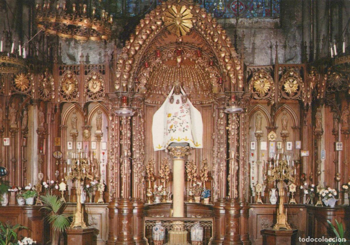 Postcards: France Chartres Cathedral Black Madonna Our Lady of the Pillar Unposted *YAM676