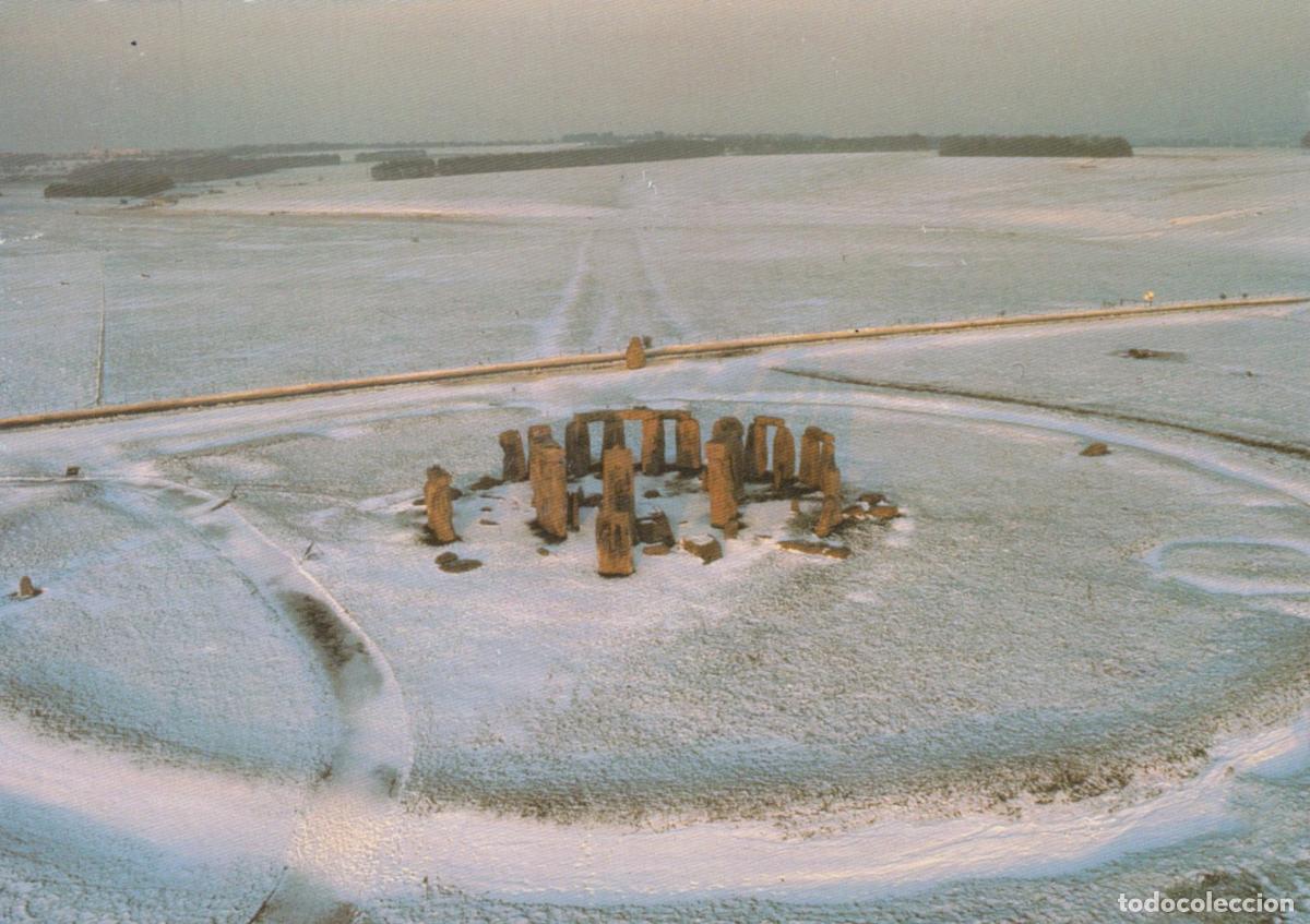 Postcards: United Kingdom Stonehenge Aerial View Winter Snow Ancient Unposted *YAM502