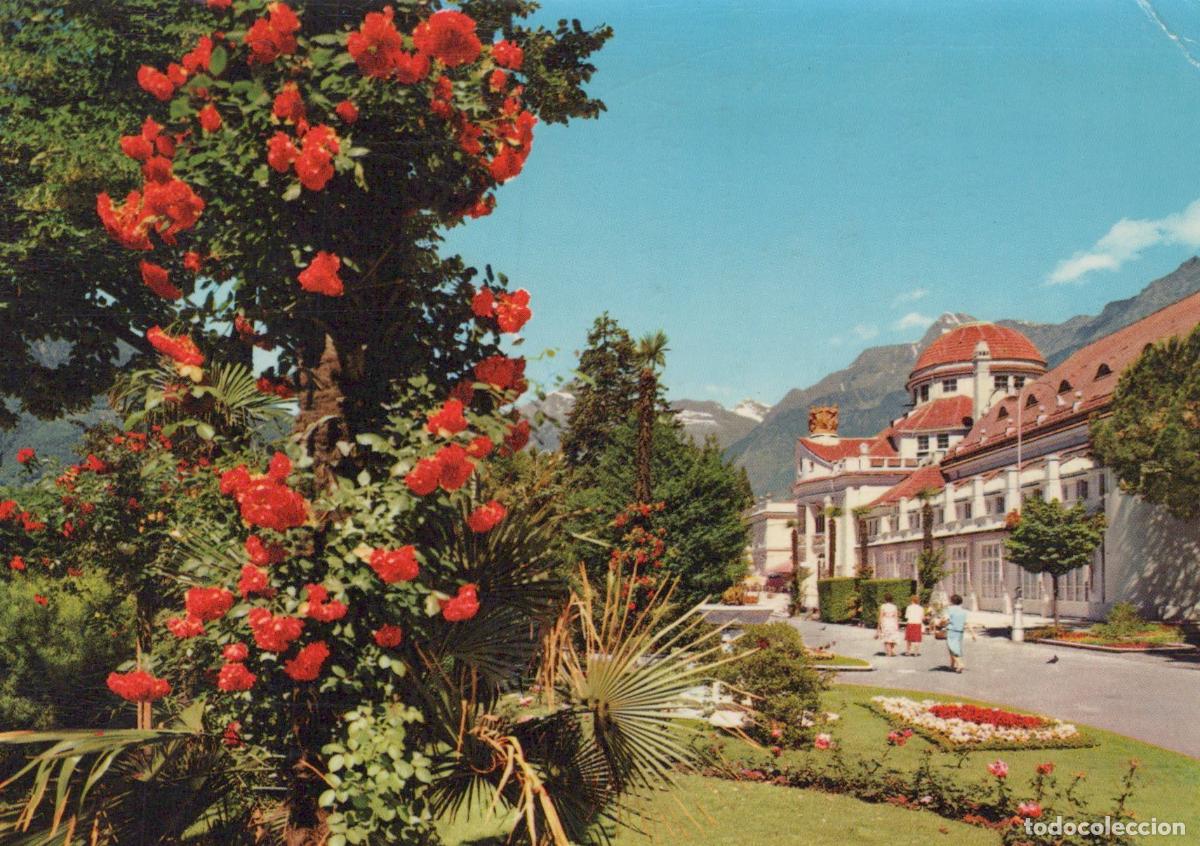 Cartoline: Italy Merano Municipal Casino With Red Roses and Mountains *YAM522