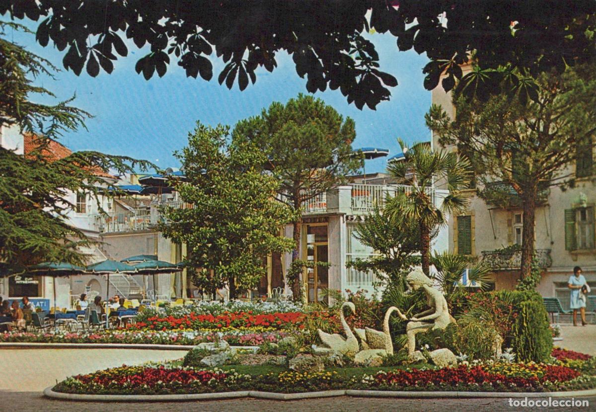 Cartoline: Italy Merano Kurpromenade With Swan Statue and Flower Beds *YAM538