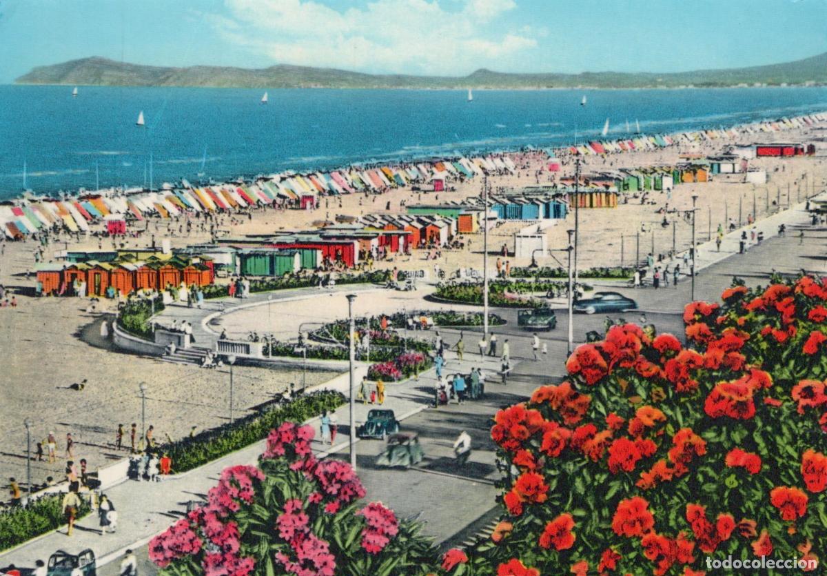 Postcards: Italy Rimini Beach Colorful Umbrellas Bathing Huts Adriatic Sea View *YAM569