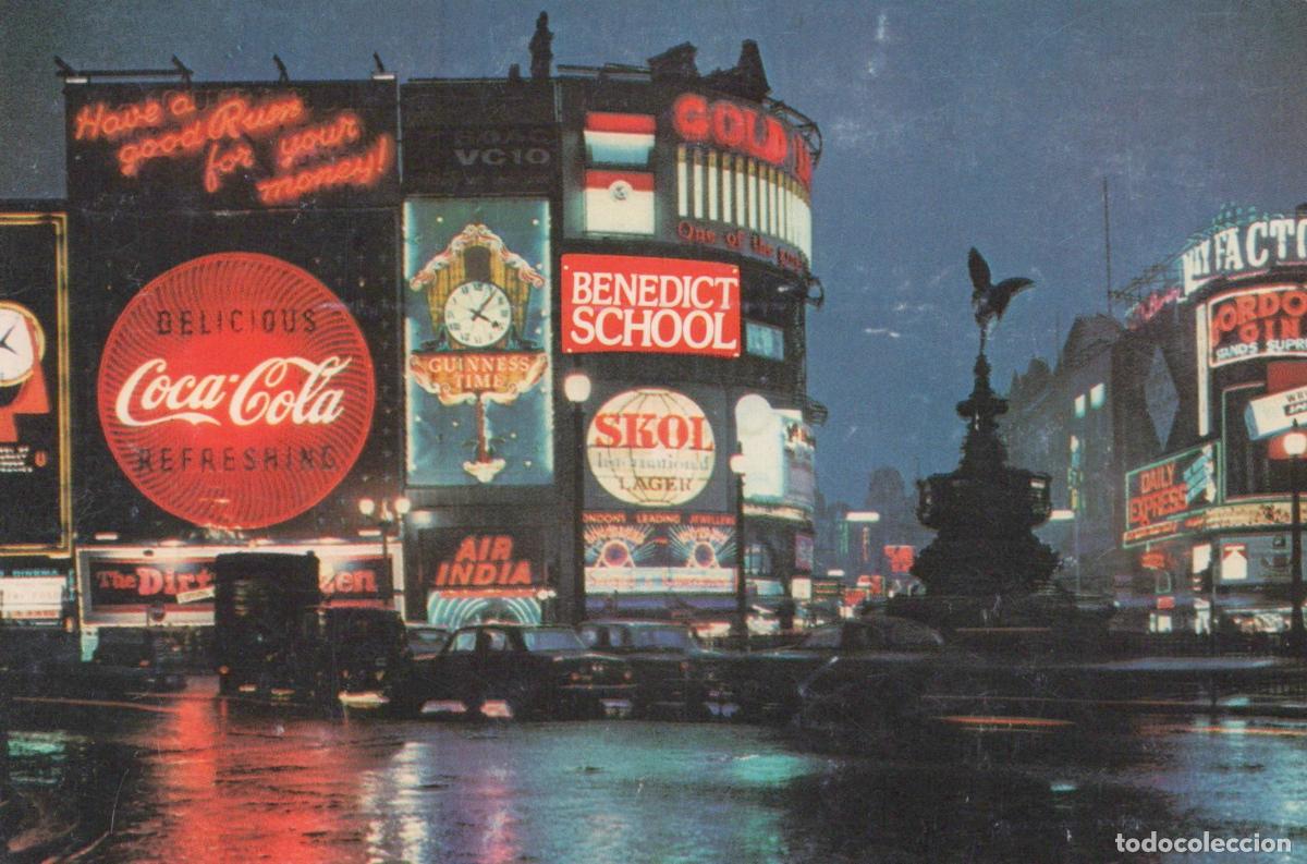 Cartoline: United Kingdom London Piccadilly Circus Night Scene With Neon Signs and *YAM862