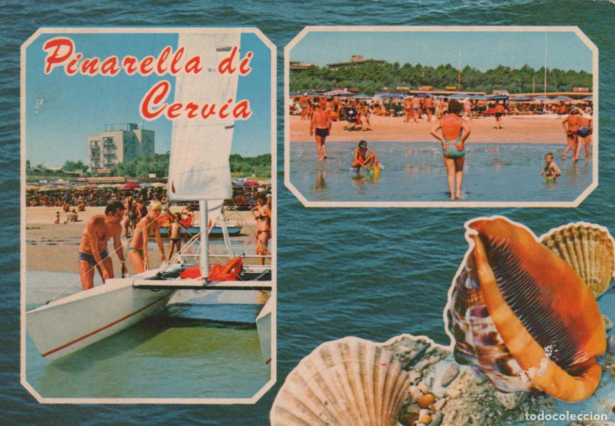 Postkarten: Italy Cervia Pinarella DI Beach Scene With Catamaran and Bathers *YAM931