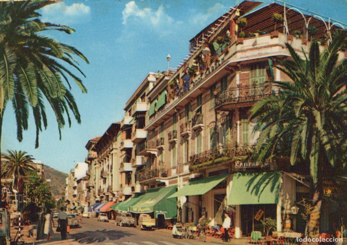 Cartes Postales: Italy Alassio Corso Dante Street Scene With Palm Trees Shops Unposted *YAM819