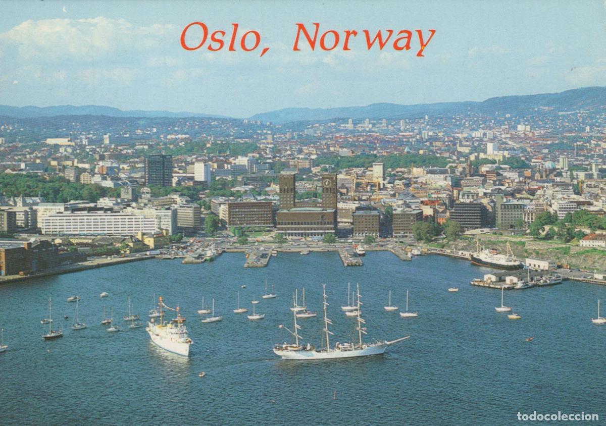 Cartoline: Norway Oslo Aerial View of Harbor With Sailboats and City Hall *YAN067