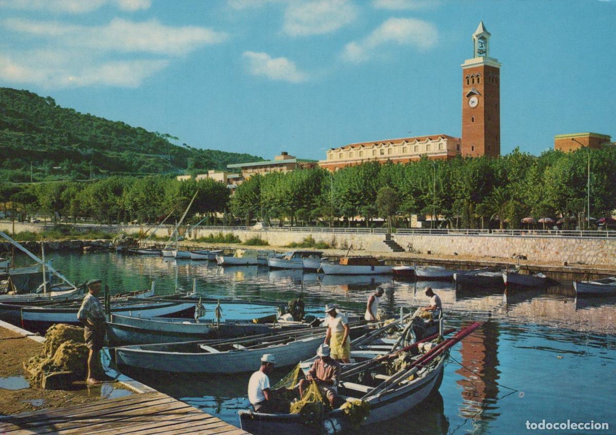 Postais: Italy Gaeta Fishing Boats Harbor Town Hall Bell Tower Seafront Unposted *YAN162