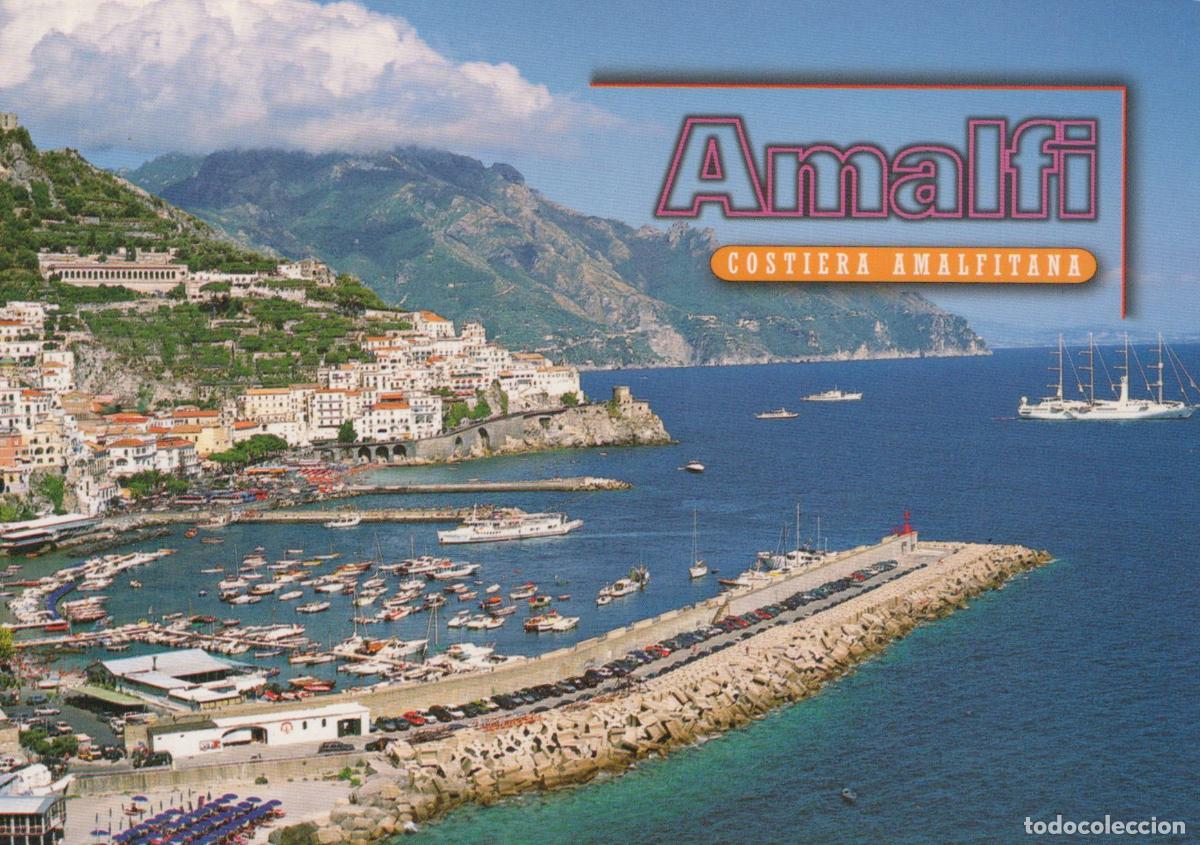 Postales: Italy Amalfi Coast Scenic View of Town and Harbor With Boats Unposted *YAN156