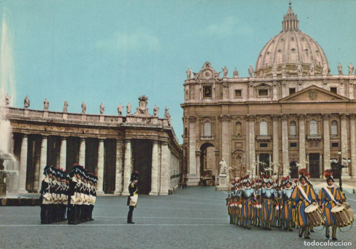 Postcards: Vatican City Vatican City St Peter S Square Swiss Guards Parade 1972 *YAN232