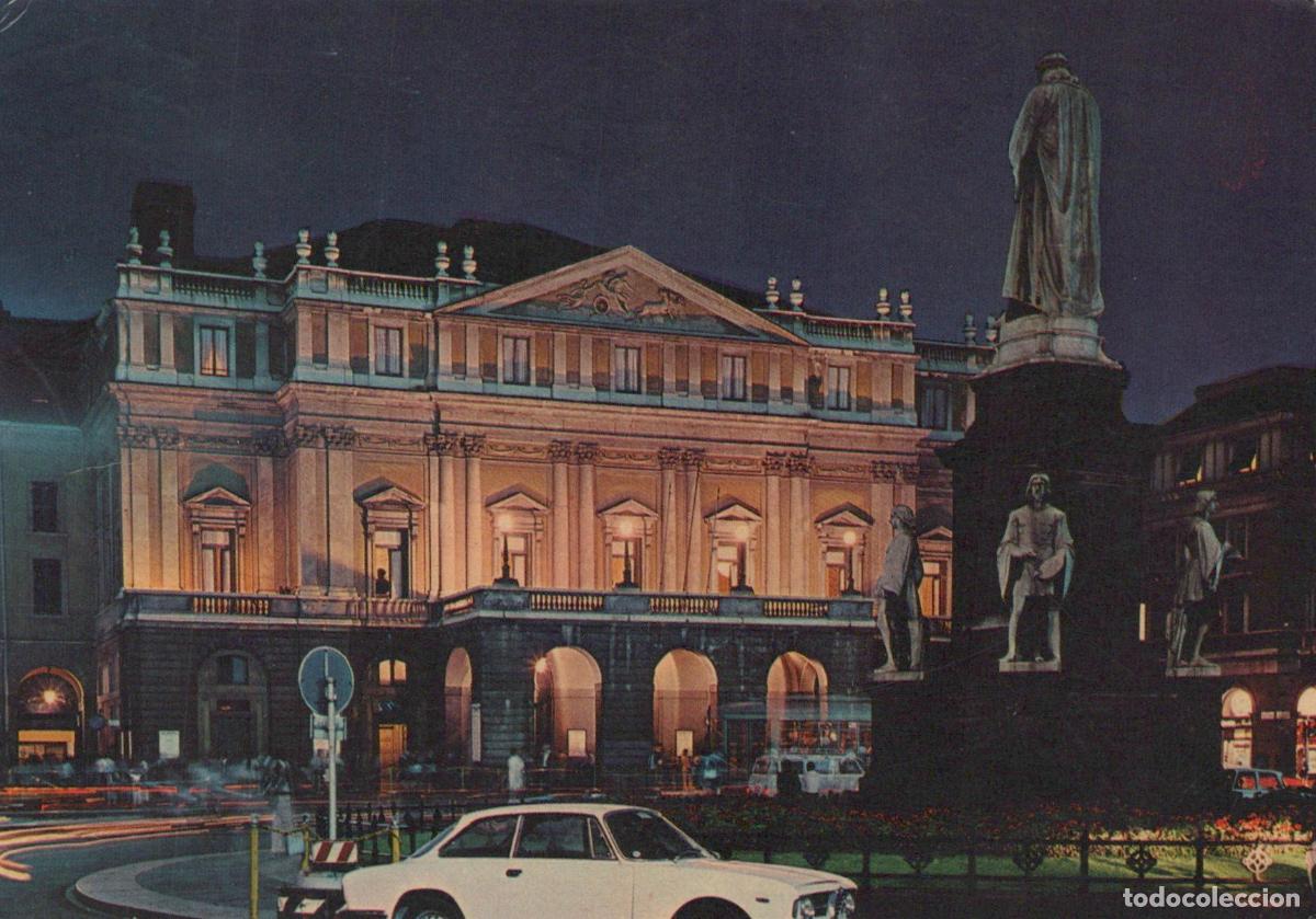 Postcards: Italy Milan Piazza della Scala At Night With Leonardo Da Vinci Statue *YAN244