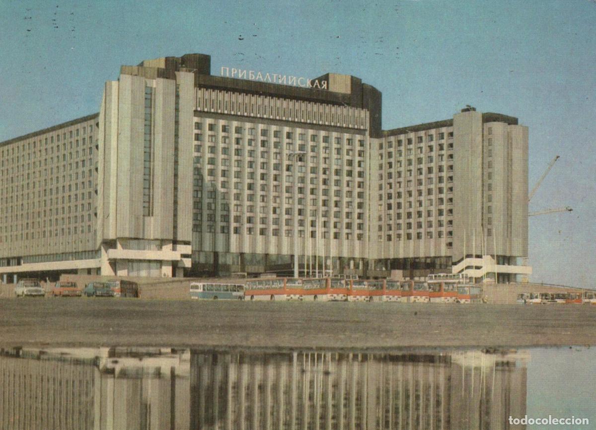 Postkarten: Russia Leningrad Pribaltiyskaya Hotel Modern Architecture Buses Unposted *YAN254