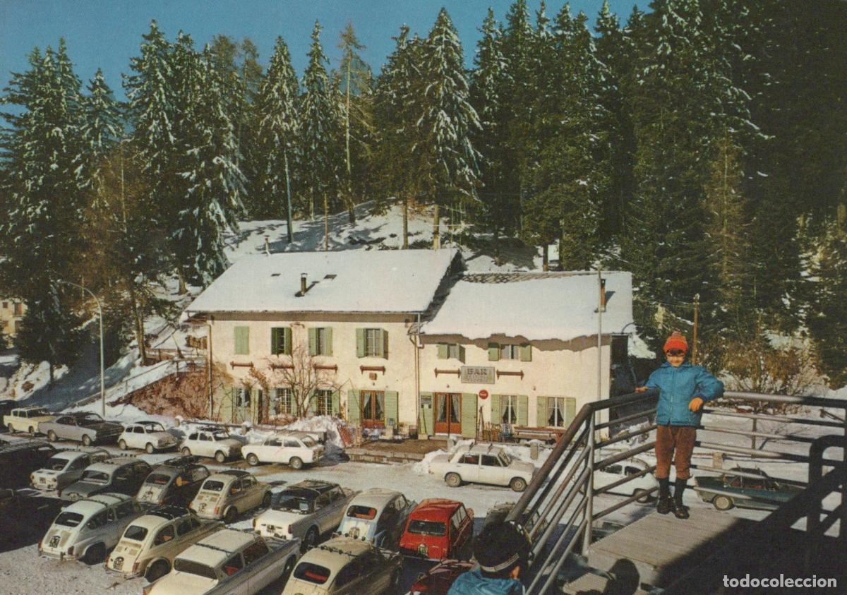 Postkarten: Italy Vetriolo Terme Panarotta Winter Scene With Hotel and Cars *YAN285