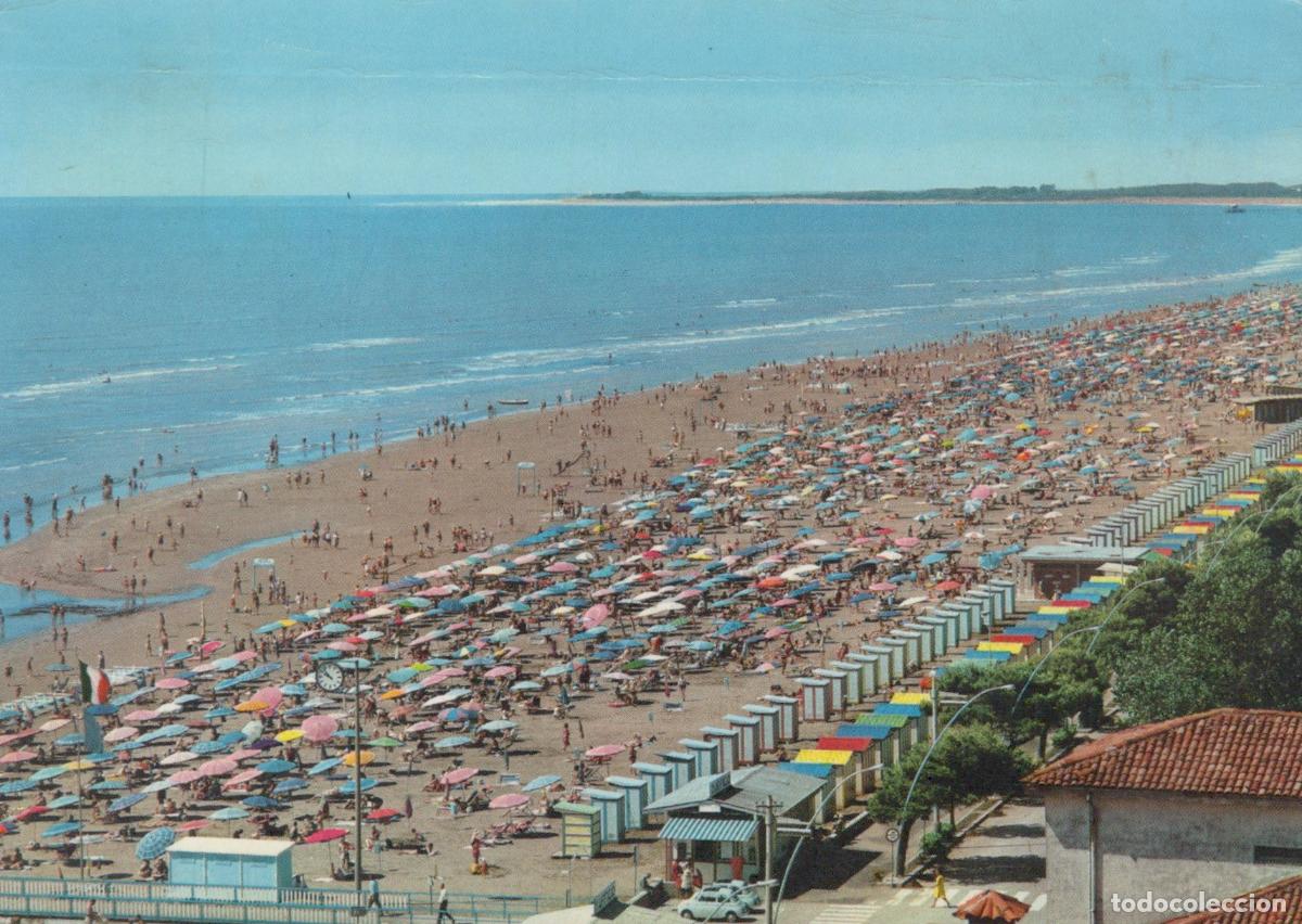 Postkarten: Italy Lignano Sabbiadoro Panoramic View of Crowded Beach With Umbrellas *YAN294
