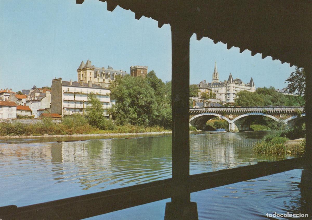 Postkarten: France Pau View of the Ch&acirc;teau Parliament and Train Station *YAN220