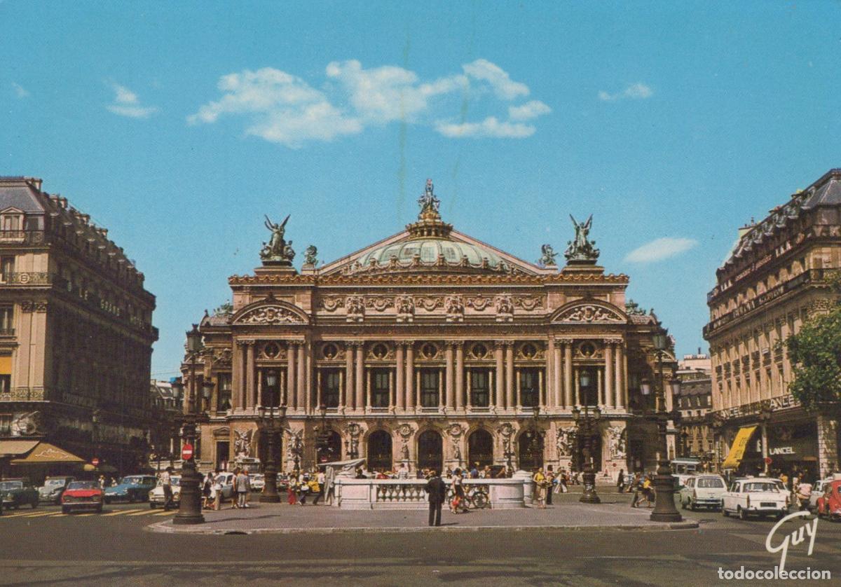 Cartes Postales: France Paris Place and Opera Garnier Architecture Vintage Unposted *YAN313