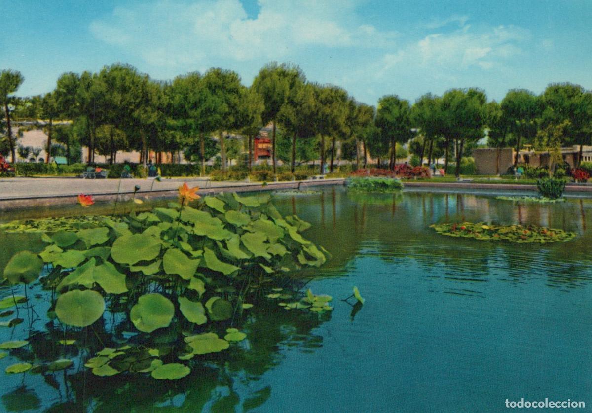 Postais: Italy Pistoia Public Gardens the Little Lake With Water Lilies Unposted *YAN364
