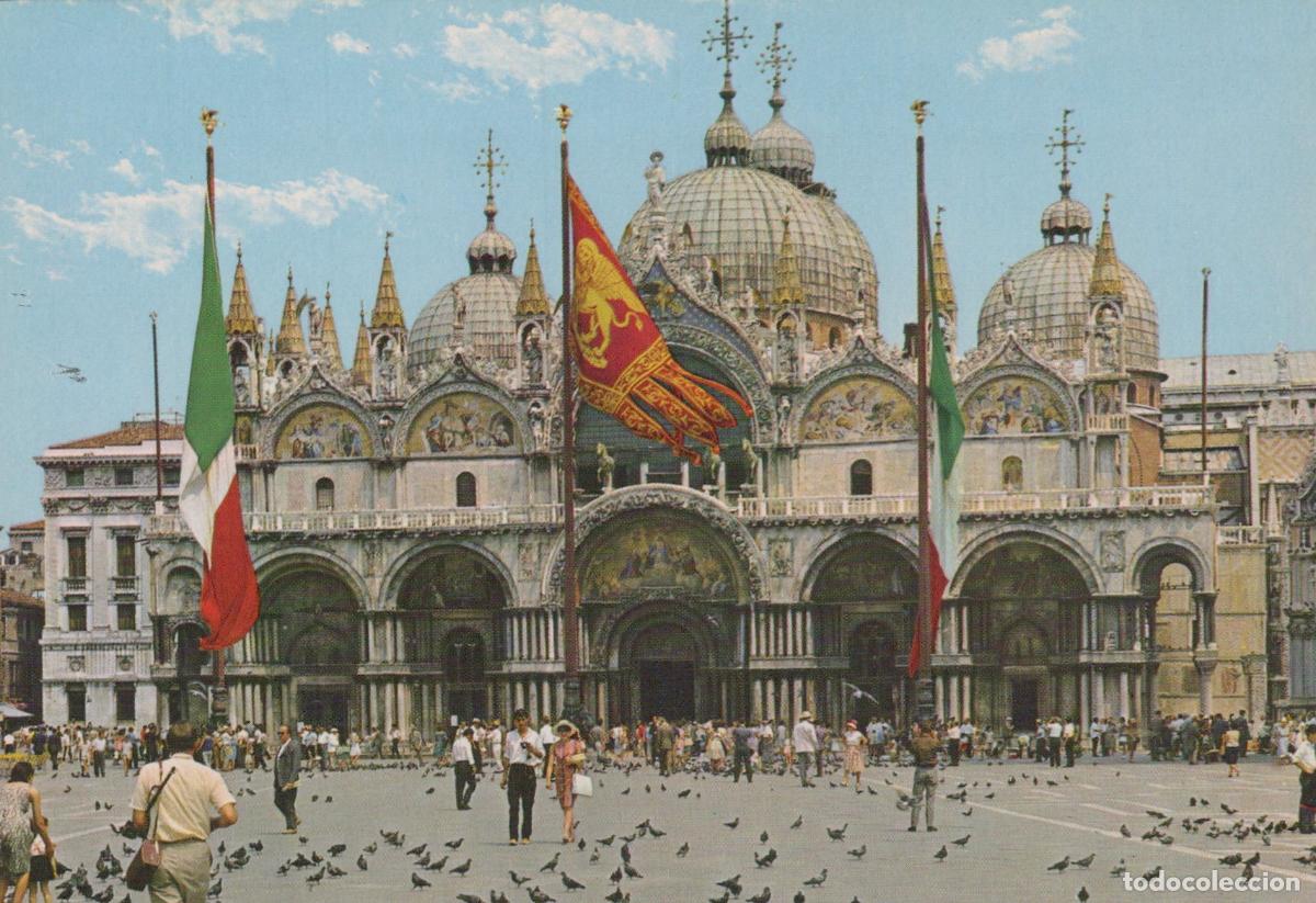 Cartoline: Italy Venice St Mark S Basilica Piazza San Marco Italian Flags Unposted *YAN443