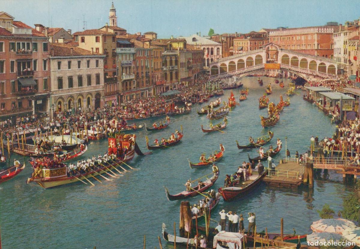 Cartoline: Italy Venice Grand Canal and Rialto Bridge Historical Regatta Unposted *YAN449