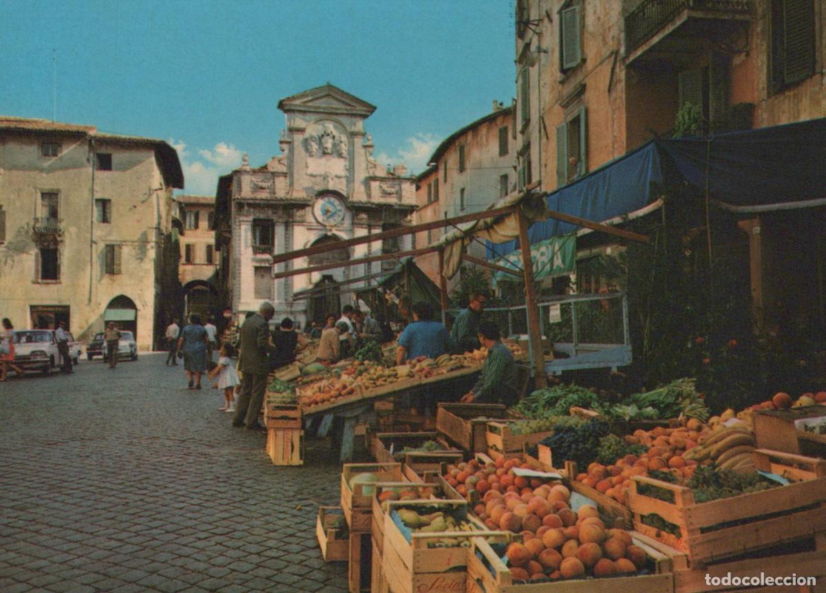 Cartoline: Italy Spoleto Piazza del Mercato Market Place Street Scene Unposted *YAN322