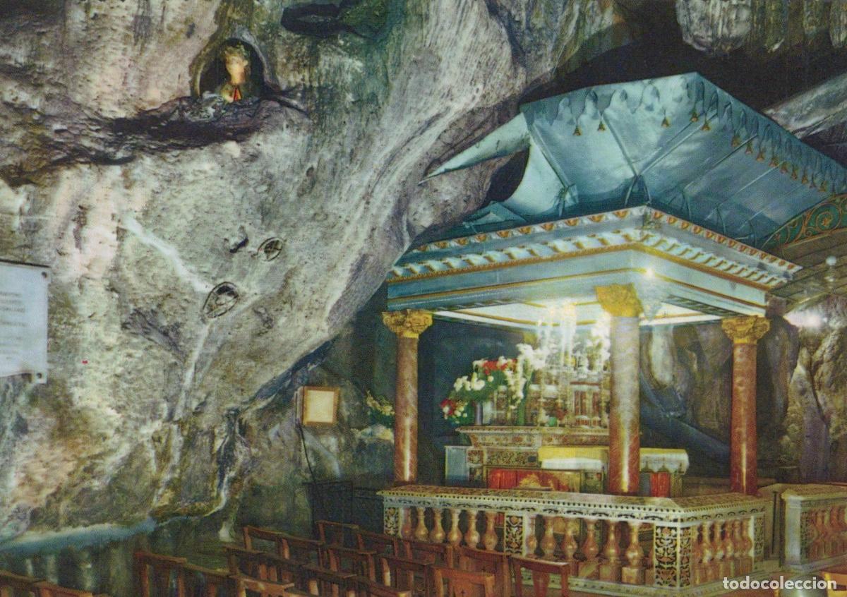 Postales: Italy Palermo Interior of Santa Rosalia Grotto Sanctuary Cave Altar *YAN416