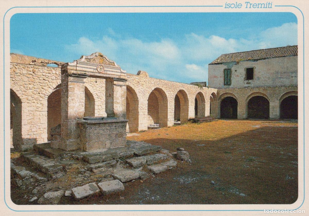 Postais: Italy Tremiti Islands S Nicola Fortress Interior Stone Arches Unposted *YAN648