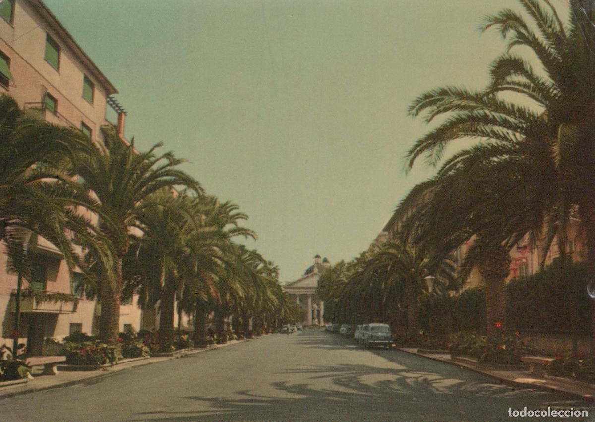 Cartoline: Italy Chiavari Palm Avenue 1967 Vintage Cars Palm Trees *YAN695
