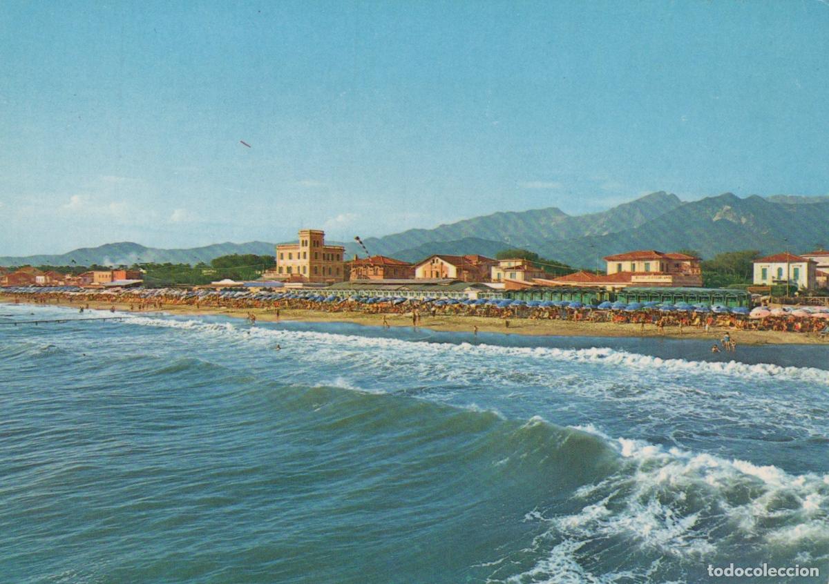 Postales: Italy Marina DI Massa Panorama Beach Scene Buildings Mountains *YAN501