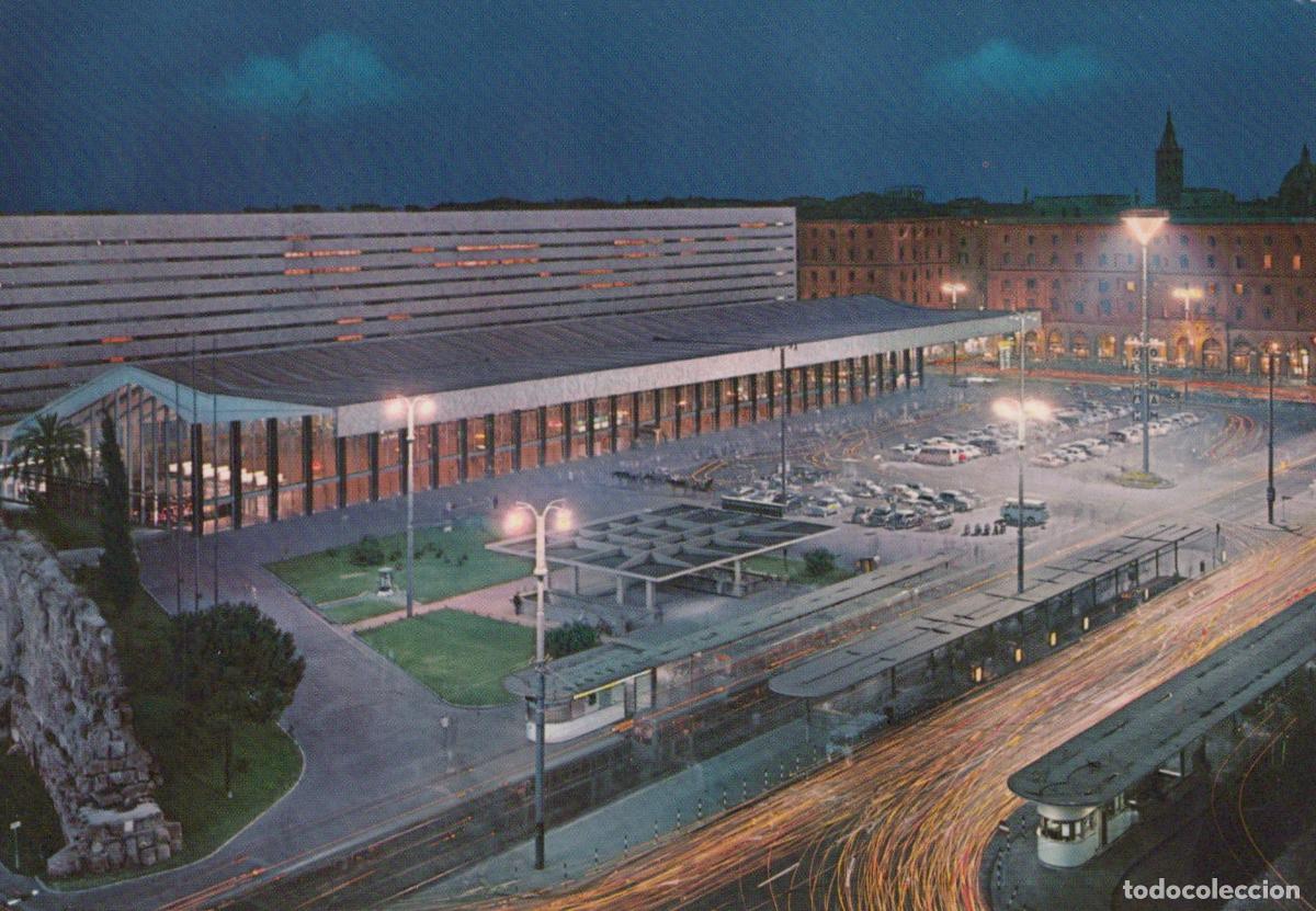 Cartes Postales: Italy Rome Termini Railway Station At Night Cityscape With Light Trails *YAN517