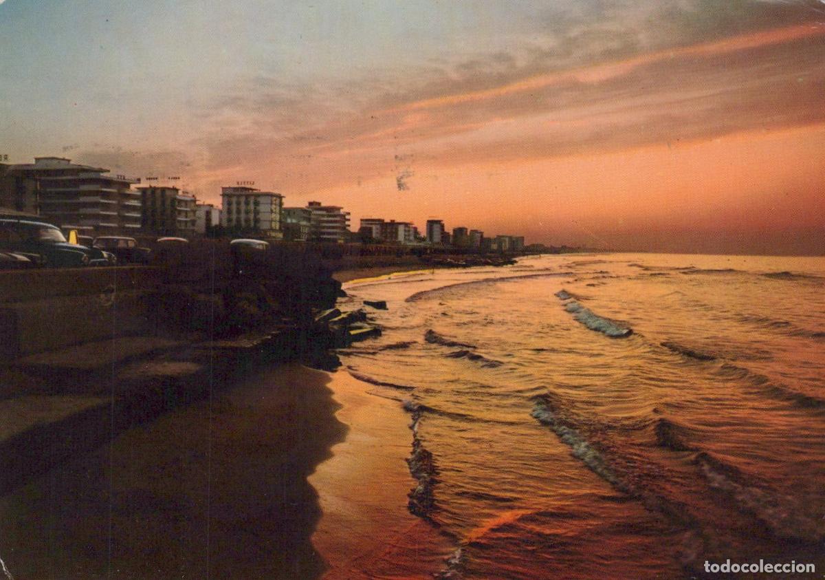 Cartes Postales: Italy Riccione Sunset Beachfront Buildings Seascape Ocean Waves *YAN775