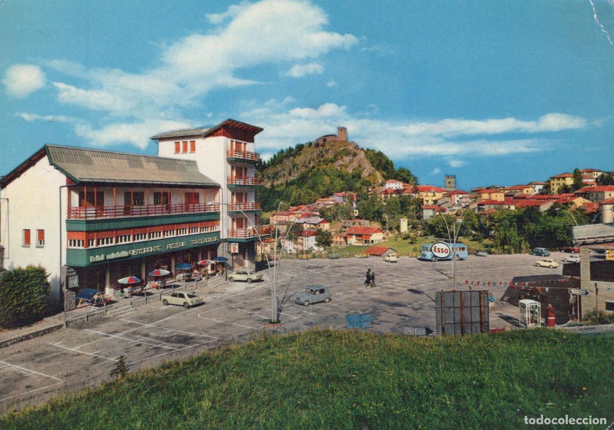 Postales: Italy Sestola Panoramic View of Town With Castle On Hill Esso Station *YAN785