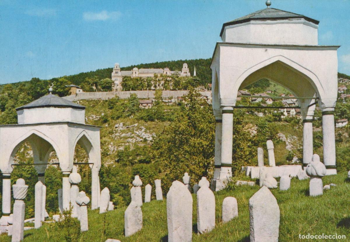Postcards: Bosnia and Herzegovina Sarajevo Alifakovac Muslim Cemetery With Hillside *YAN905