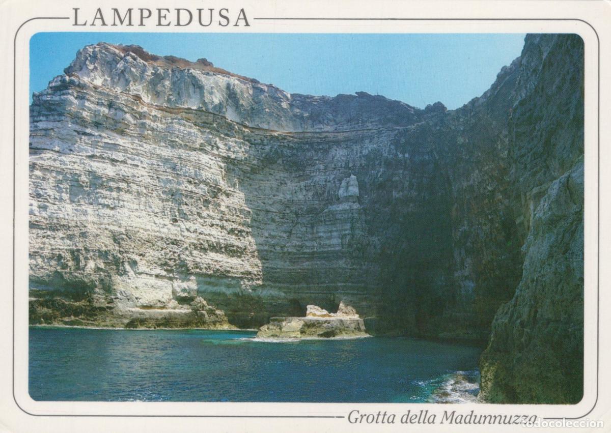 Cartoline: Italy Lampedusa Grotta della Madunnuzza Sea Cave Cliff Coastline *YAN925