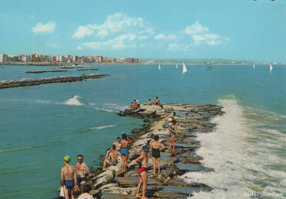 Postcards: Italy Cattolica Beachgoers On Rocky Breakwater With Town in Background *YAN974